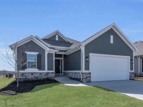 15333 W 173rd Ter, Olathe, KS 66062