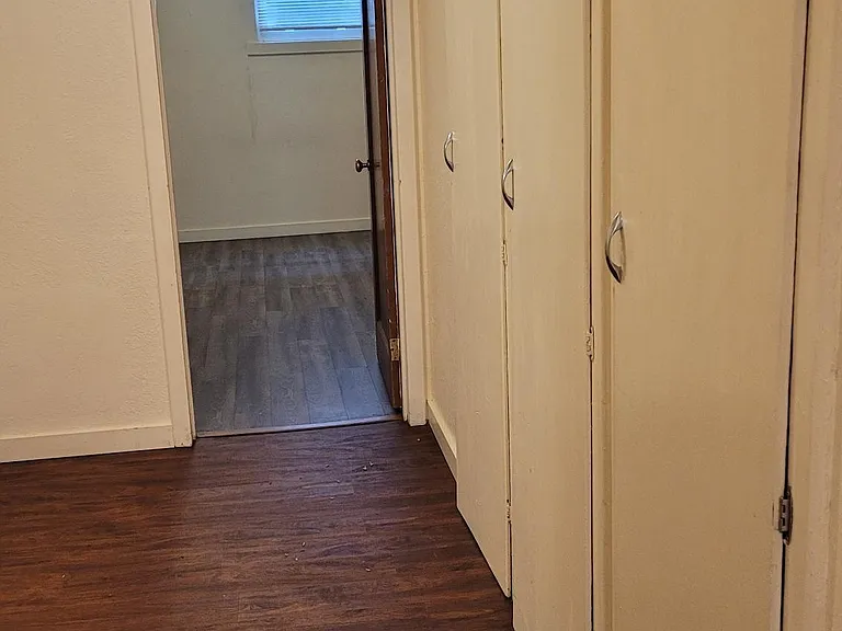 1937 Oregon Ave #2 — Photo 8