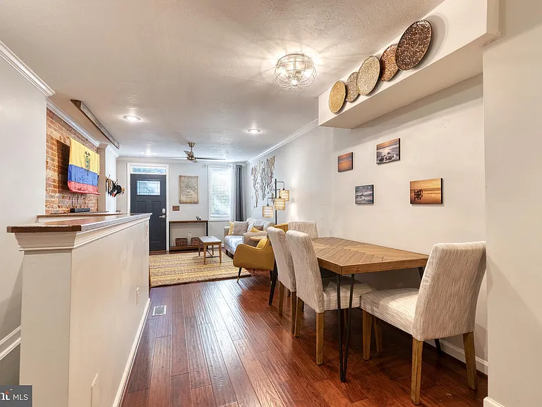 2218 Fleet St — Photo 10
