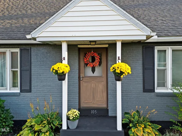 105 Lake Drive, Schenectady, NY 12306