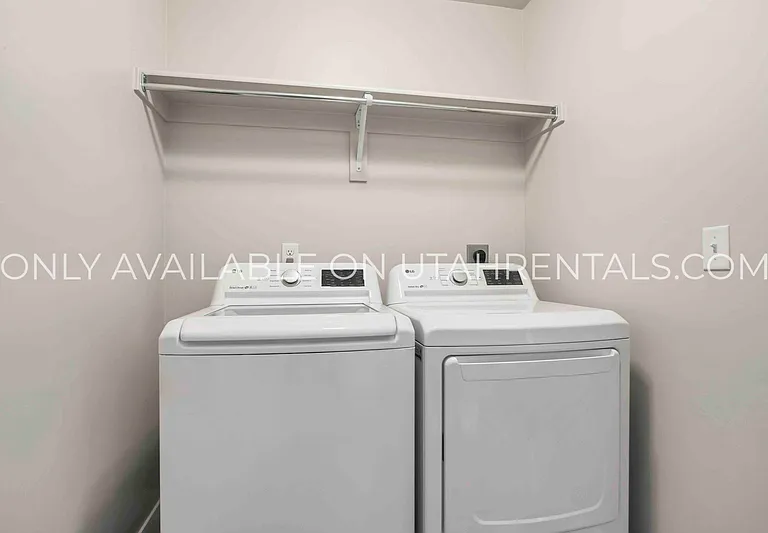 1736 N 3720 W — Photo 18