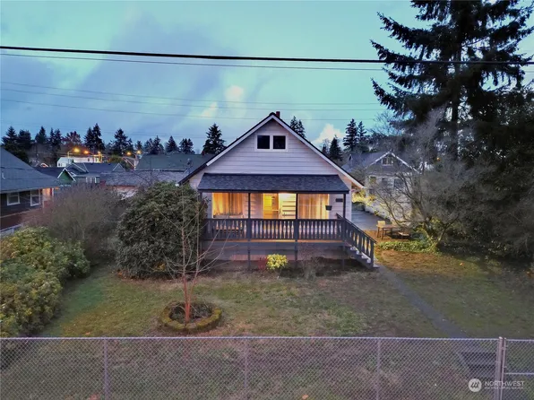 2008 9th Street, Bremerton, WA 98337