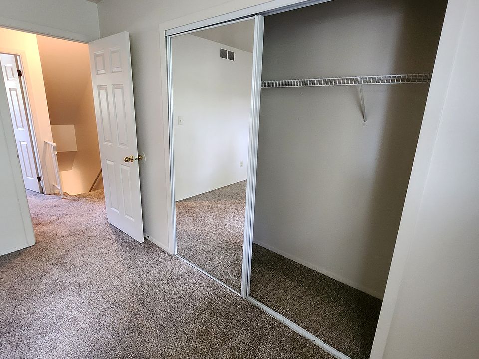 1st image of 1304 Carrsbrooke Dr APT 2