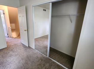 1304 Carrsbrooke Dr APT 2, Valparaiso, IN 46383