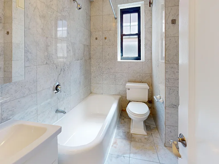 115 E 92nd St #9C — Photo 10
