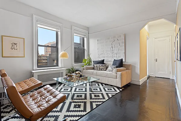 Sold by Compass | media 1