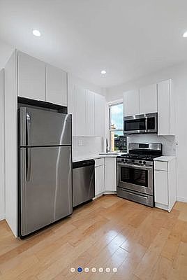 2nd image of 252 Madison St APT 1L