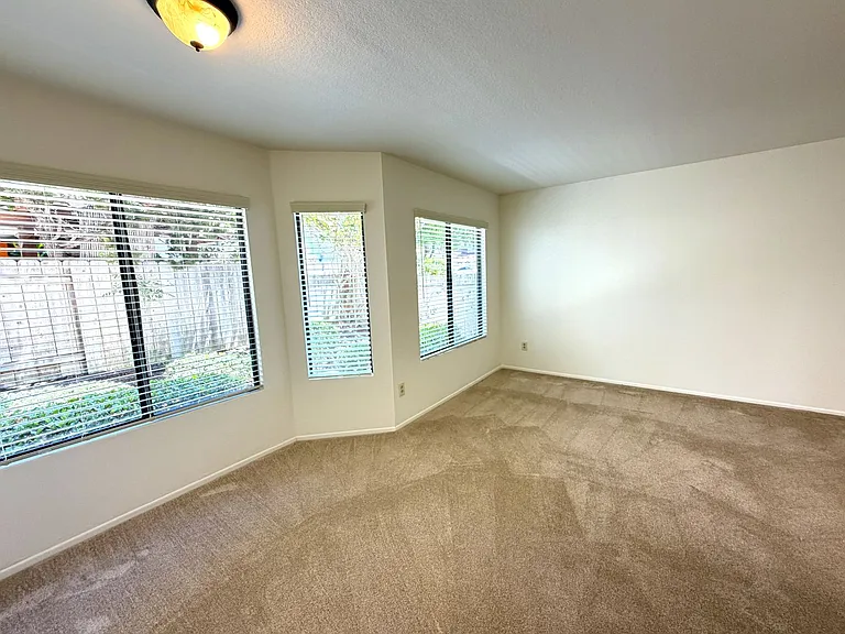 2060 Coolngreen Ln — Photo 4