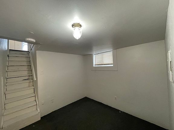 3rd image of 1723 E Mission Ave #3