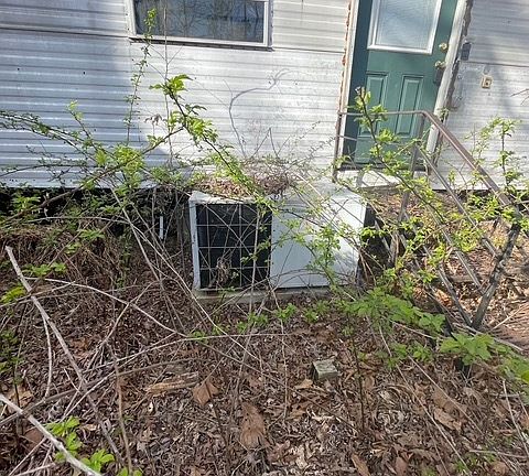 4th image of 183 Hill Top Rd