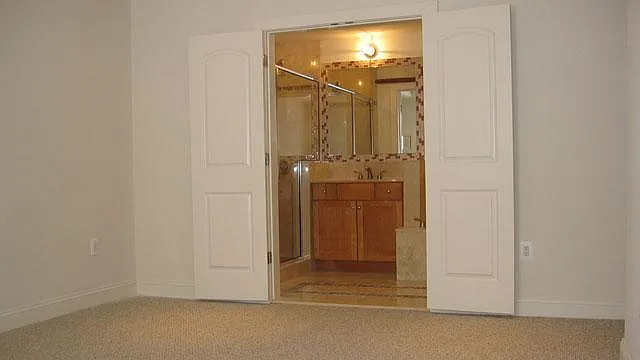 2 bed, 1184 sqft, $2,400 — Photo 3