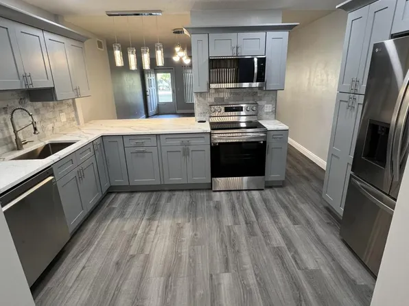 2360 World Parkway Blvd APT 26, Clearwater, FL 33763