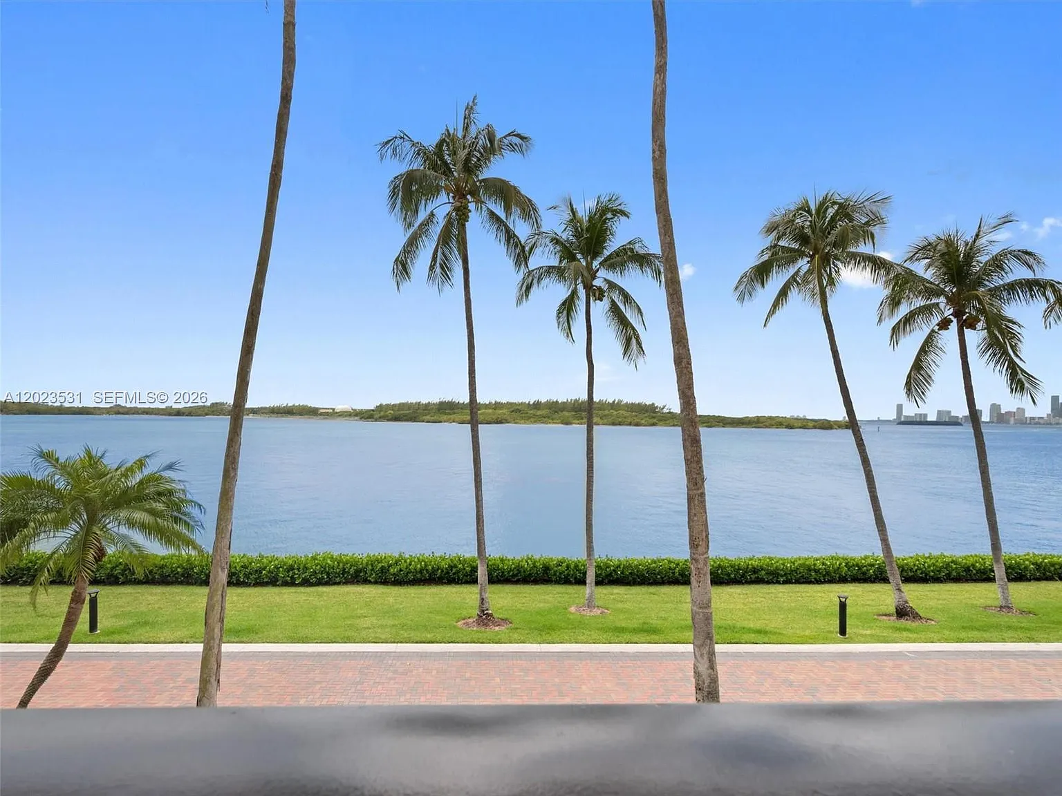 Bayside Village Condo — Photo 2