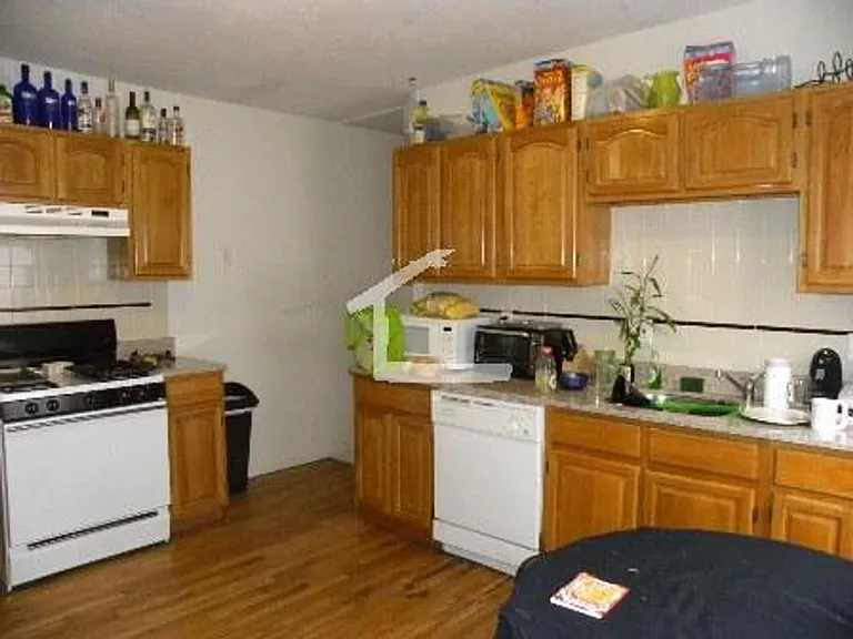 42A Brainerd Rd #4A — Photo 10