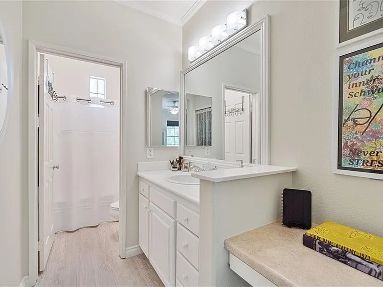 28134 Ashbrook Ln — Photo 11
