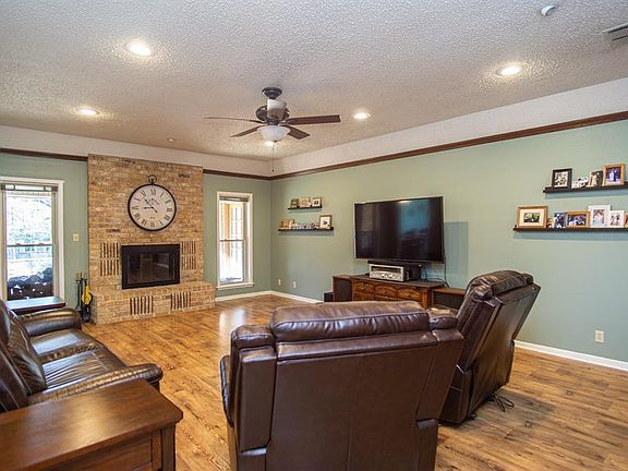 2nd image of 13807 County Road 4198