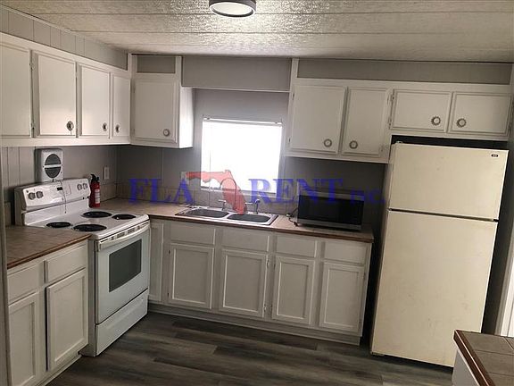 2nd image of 8281 Charlin Pkwy #8281