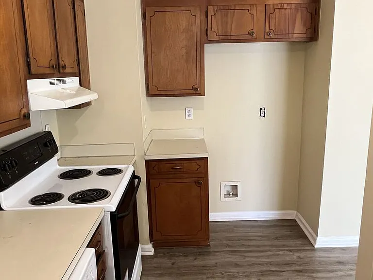 6714 Marston Ct — Photo 7