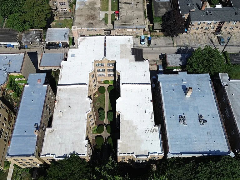 7369 N Damen Ave — Photo 13