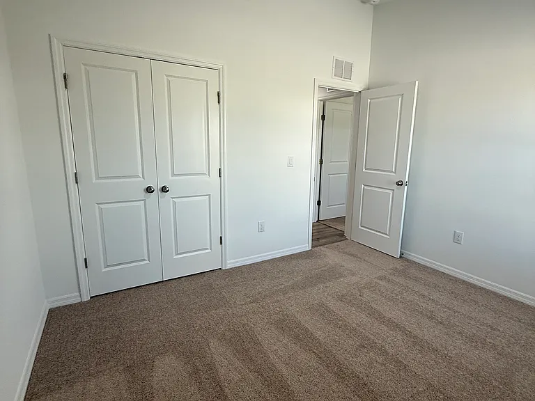 5480 San Pietro Dr — Photo 17