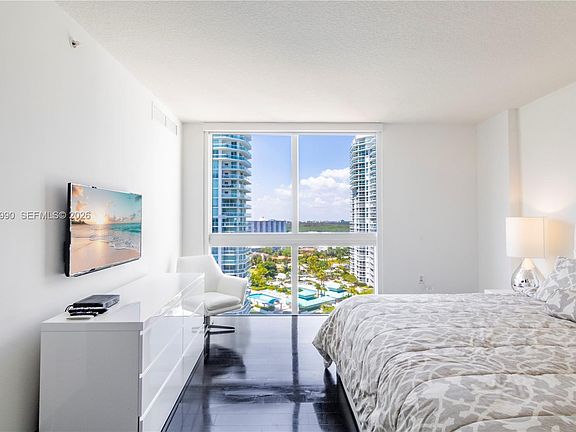 3rd image of 150 Sunny Isles Blvd #1-1604