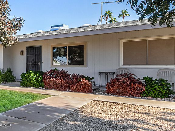 3rd image of 13687 N GARDEN COURT Drive