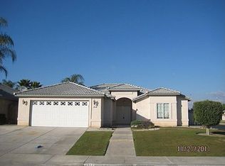 4322 Serene Oak Dr, Bakersfield, CA 93313