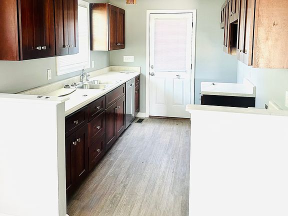 5th image of 1963 3rd Ave