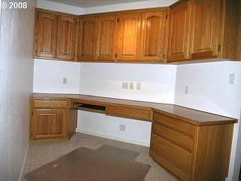 5th image of 673 NE Valarie Ct
