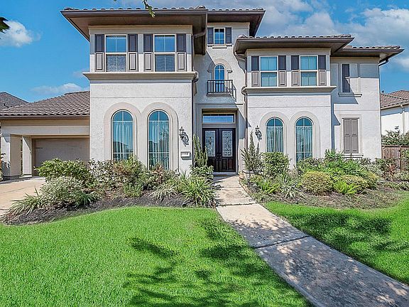 2nd image of 2714 Cranbrook Terrace Ln
