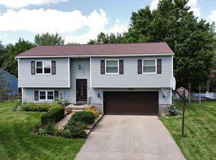 4963 Grafton Rd, Brunswick, OH 44212