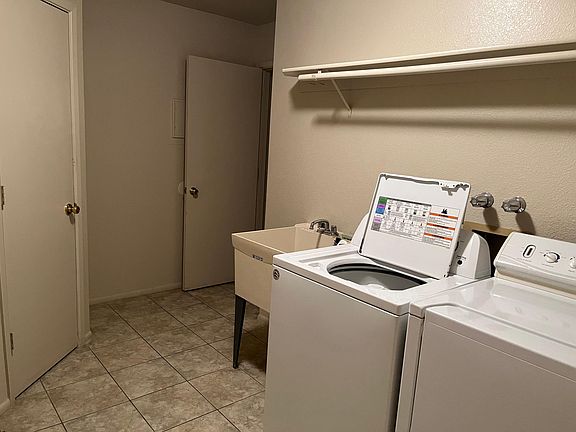4th image of 3491 El Toro Dr APT A