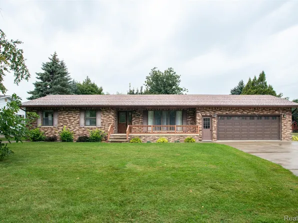 144 Tucker St, Harbor Beach, MI 48441