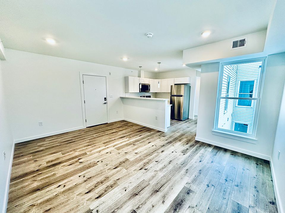 1st image of 242 E Girard Ave #4