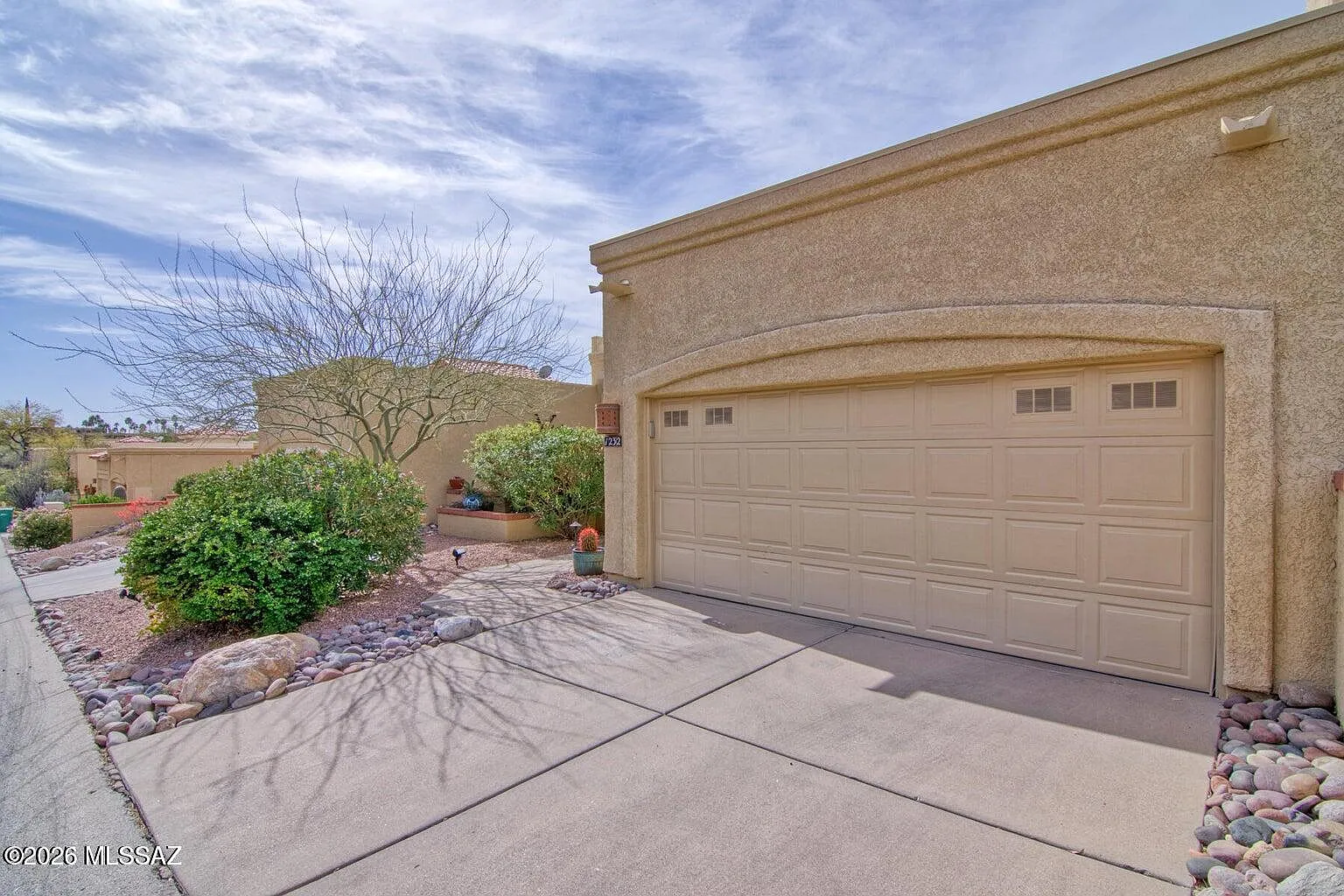 3 bed, 2.5 bath, 1561 sqft, $3,400 — Photo 2