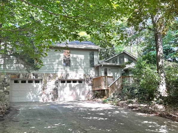 102 Southfork Dr, Woodstock, GA 30189