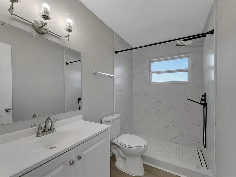527 Fox Run Trl — Photo 28