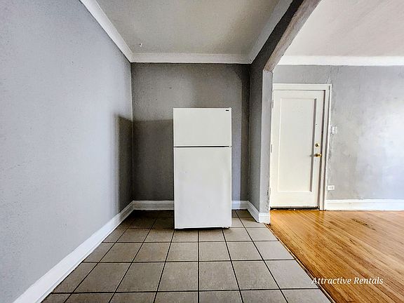 4th image of 9453 S Loomis St Floor 2