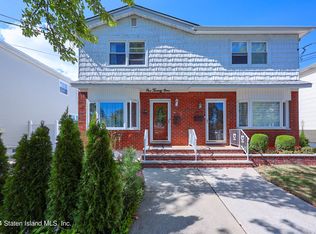 129 Leverett Ave, Staten Island, NY 10308