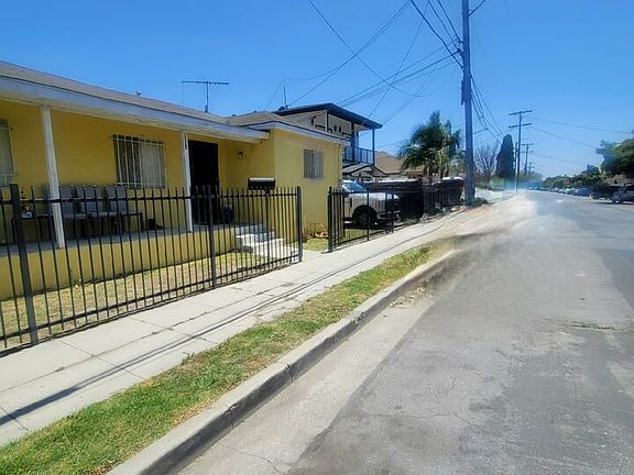 4th image of 1854 E 92nd St