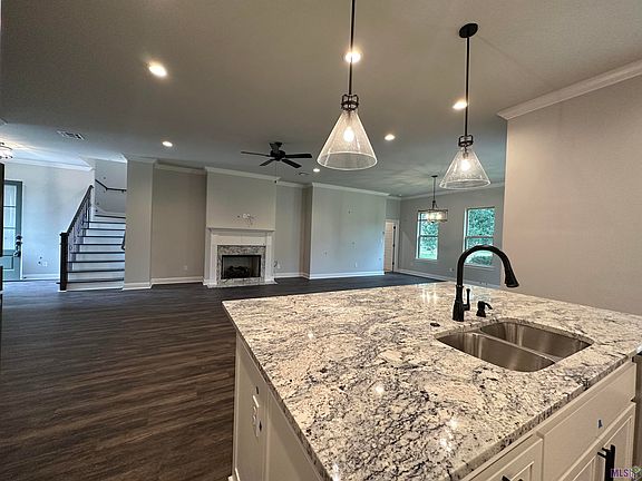 3rd image of 12025 Clare Ct