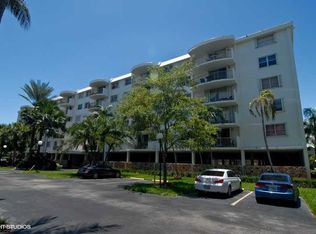 210 Seaview Drive #611, Key Biscayne, FL 33149