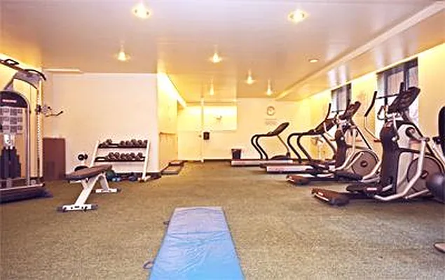 Rented by New York Residence | media 18