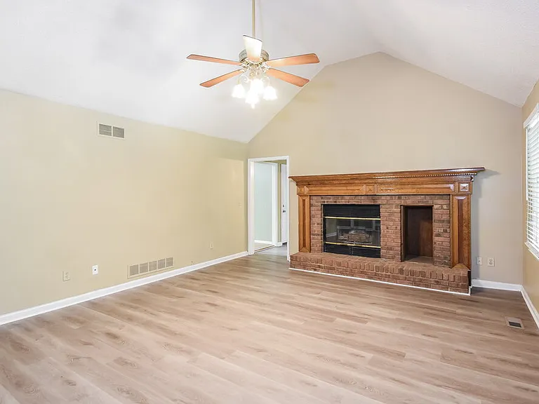2699 Barcelona Dr SW — Photo 5
