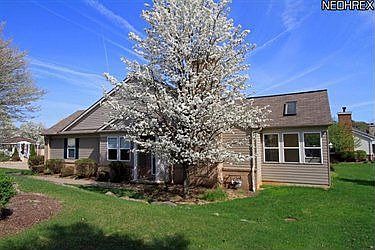 1st image of 302 Stone Bridge Dr
