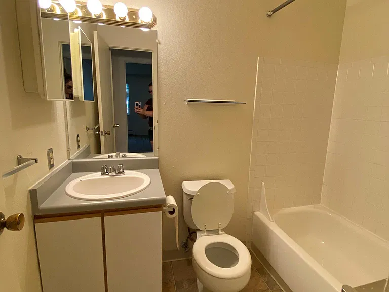 2290 E Grove Cir #MANY UNITS — Photo 4