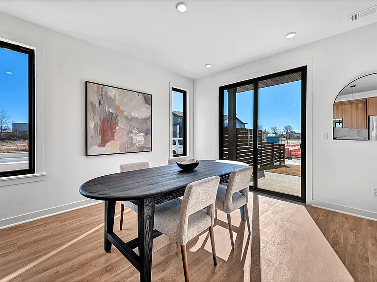 1100 Emilia Ave — Photo 10