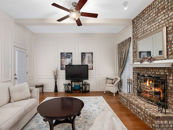 3rd image of 3708 Galloway Ln