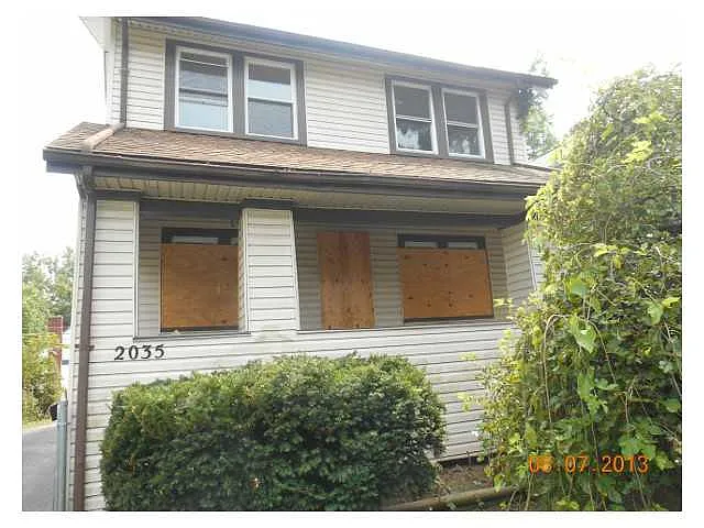 2035 Floral Ave photo 1
