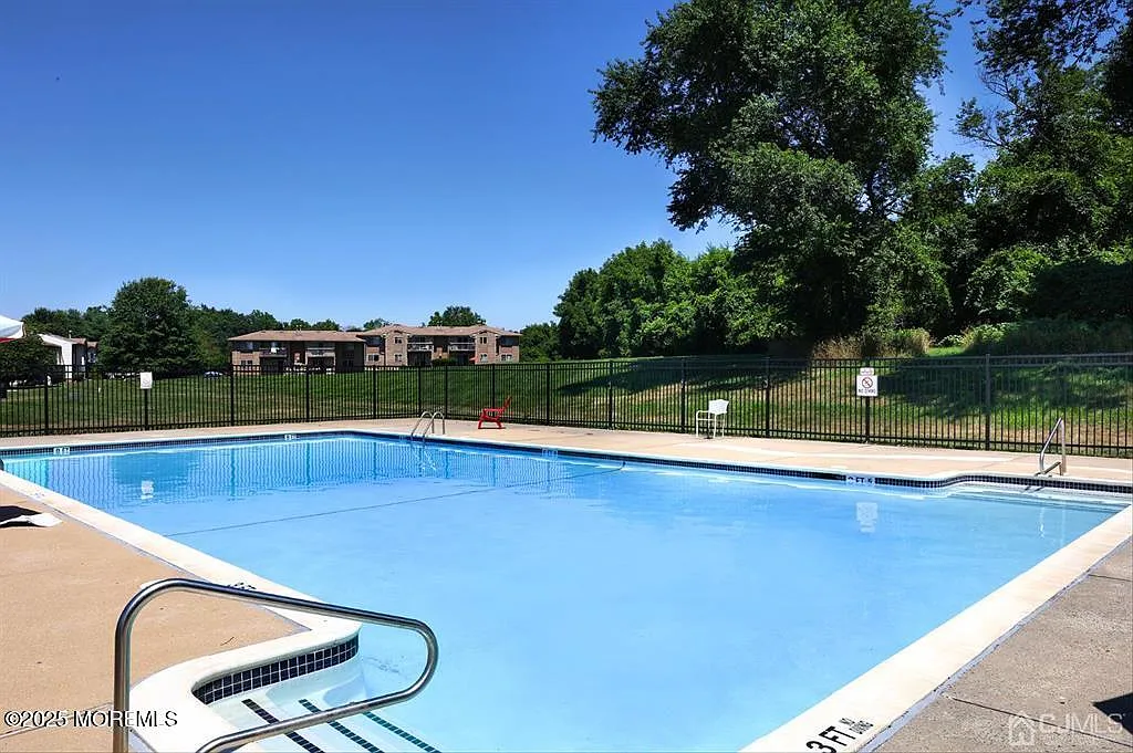 Building Photo - 1310 Bradley Ct